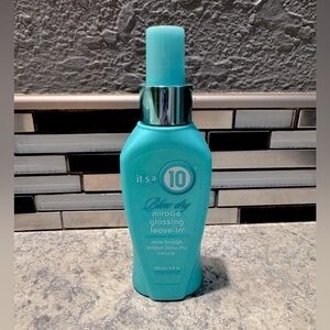 It’s a 10 Blow Dry Miracle Glossing Leave-In